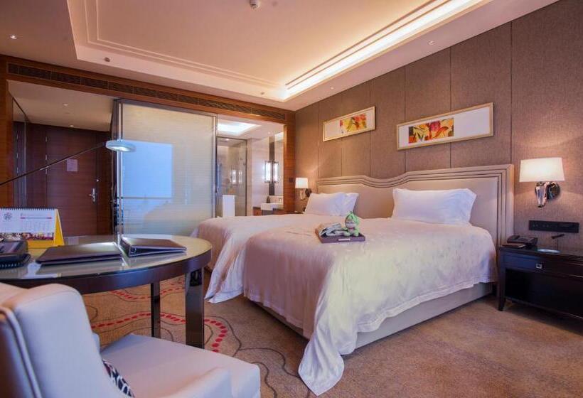 Номер Deluxe, Dongguan Kande International