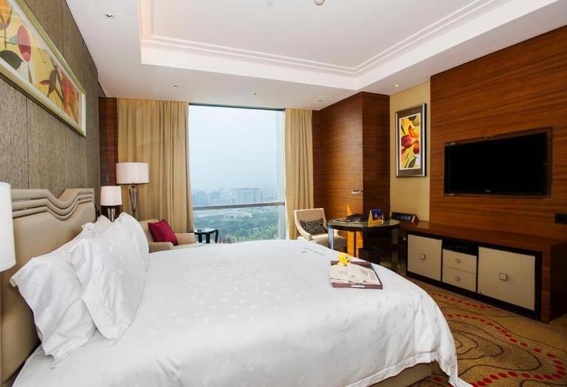 带大床的高级房间, Dongguan Kande International