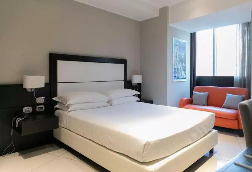 Standard-huone, Marconi