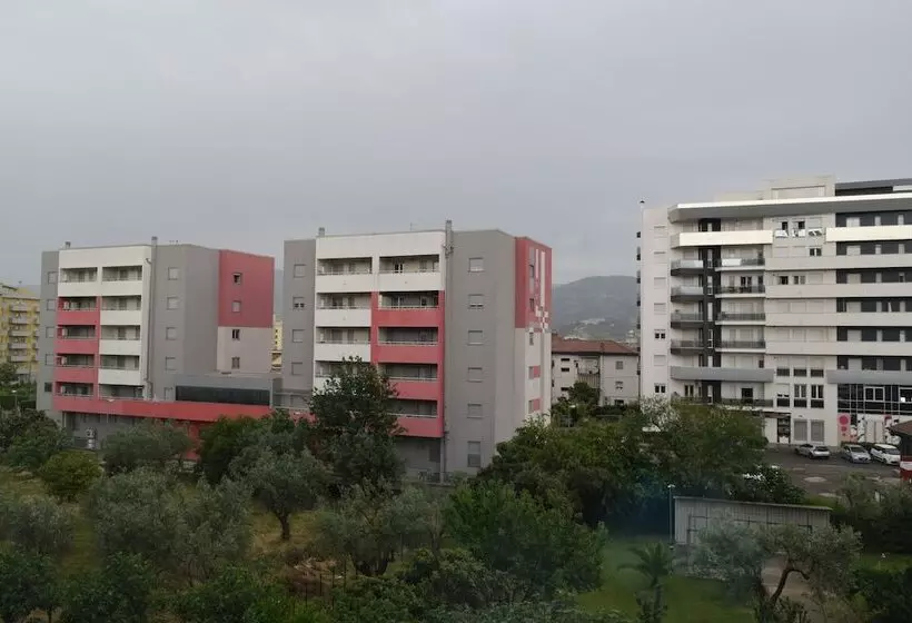 Classic Yhden Hengen Huone, Marconi