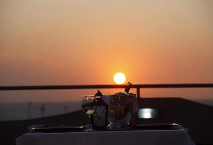 豪华海景房, Mercury Boutique