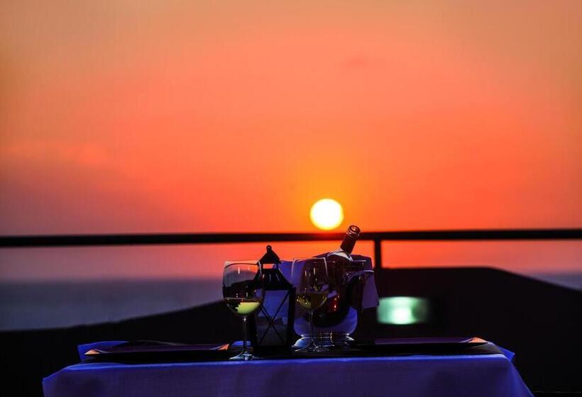 Triple Room Sea View, Mercury Boutique