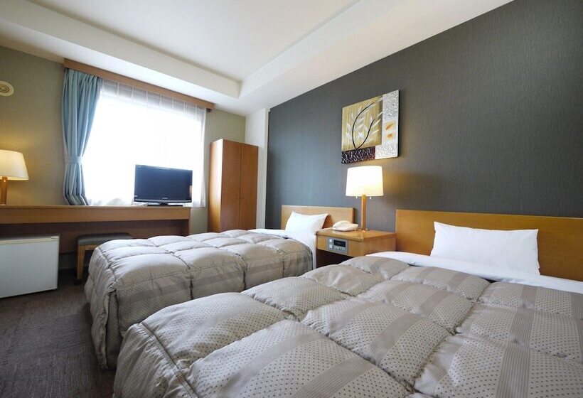 غرفة قياسية, Route Inn Court Fujioka
