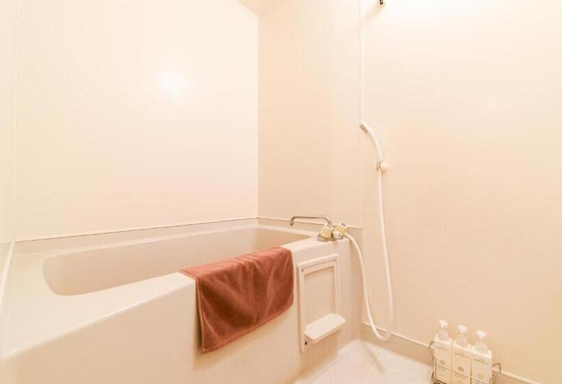 חדר סטנדרט, Tanegashima Araki