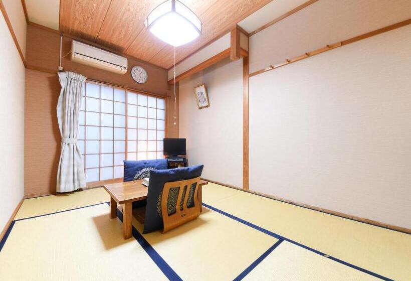 חדר סטנדרט, Tanegashima Araki