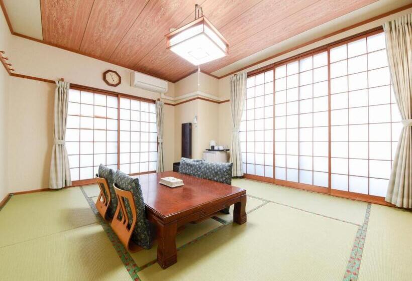 חדר סטנדרט, Tanegashima Araki