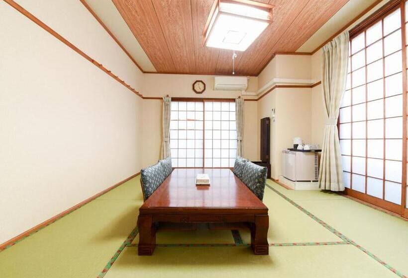 חדר סטנדרט, Tanegashima Araki