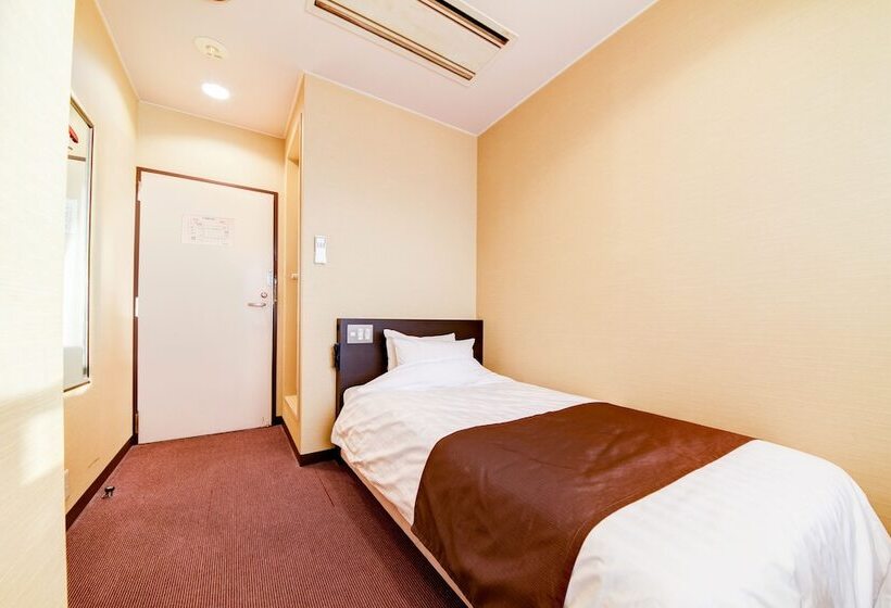 חדר סטנדרט יחיד, Tanegashima Araki