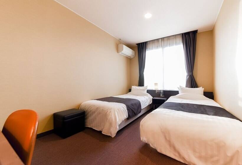 חדר סטנדרט, Tanegashima Araki