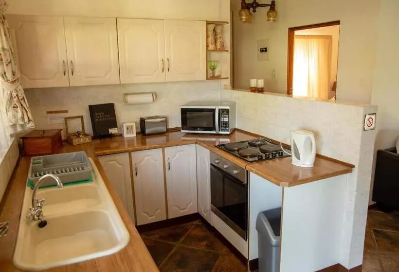 バス共有のスタンダードルーム, Lincoln Cottages Bnb & Self Catering