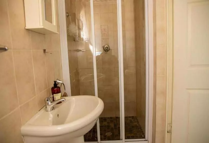 スタンダードルーム, Lincoln Cottages Bnb & Self Catering