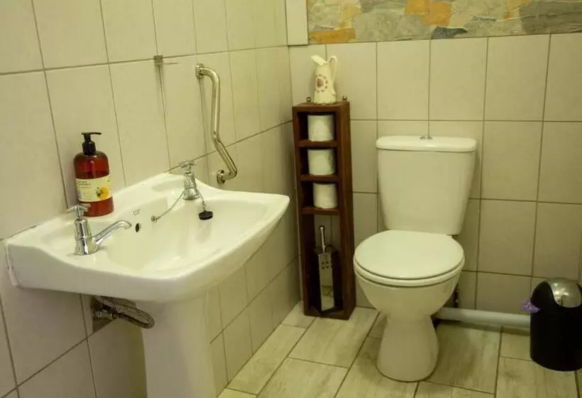 デラックストリプルルーム, Lincoln Cottages Bnb & Self Catering
