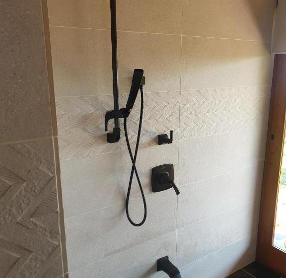 디럭스 방갈로, Palmetto Lodge