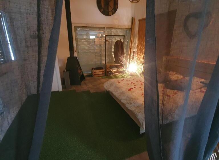 Номер Стандарт, Le13depic, Gite, Spa, Sauna, Piscine, Massage, Repas, Adult Only