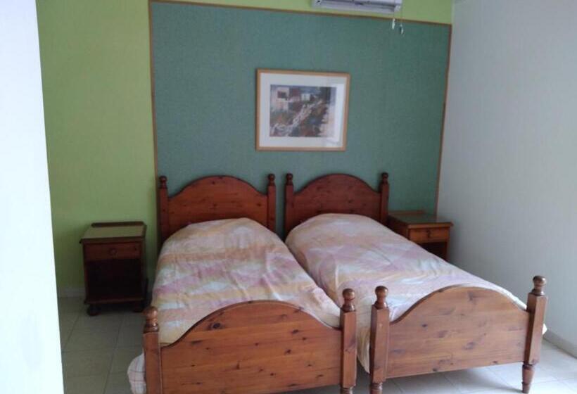 اتاق استاندارد, Seafront Akwador