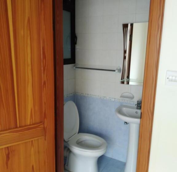 اتاق استاندارد با چشمانداز دریا, Seafront Akwador