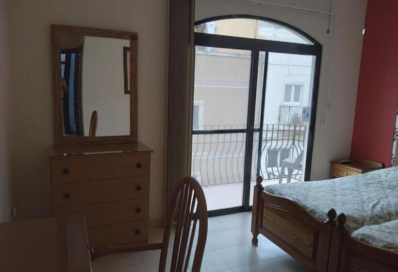 اتاق استاندارد با بالکن, Seafront Akwador