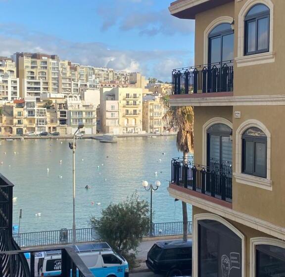 اتاق استاندارد با چشمانداز دریا, Seafront Akwador