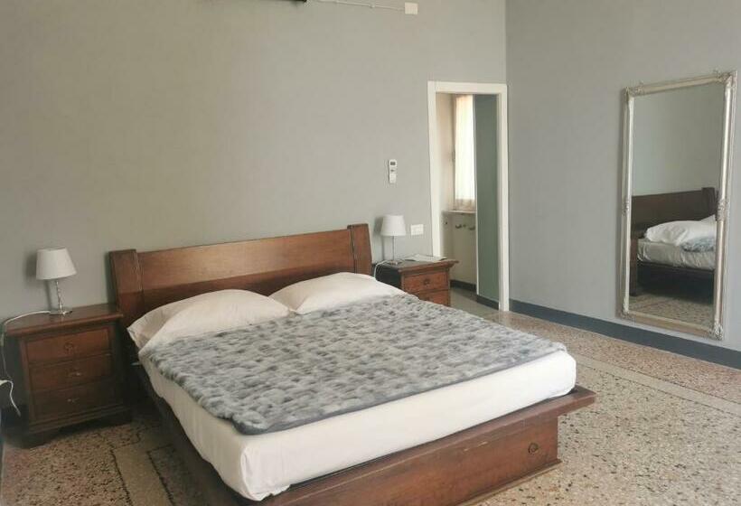 Номер Стандарт Вид на Сад, Villa San Giorgio Guest House