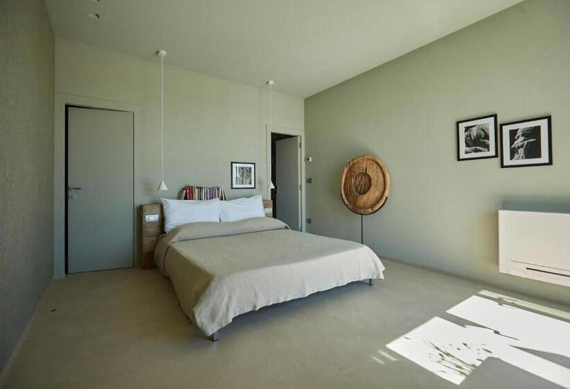 スタンダードルーム, Pecoranera