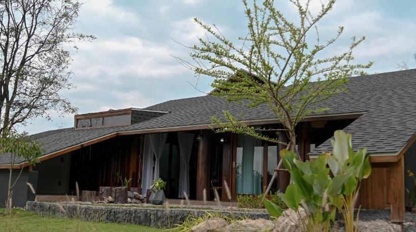 带露台的标准工作室, Pan S Farm แบ่งปันฟาร์ม