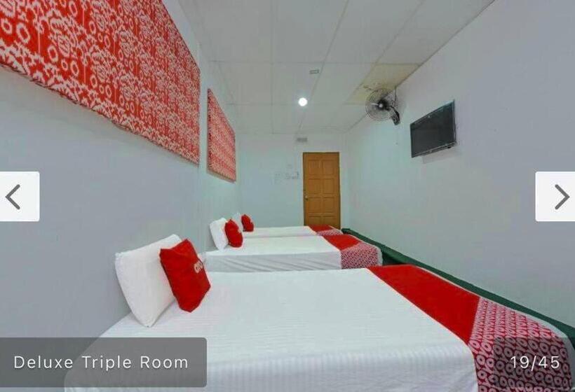 スタンダードトリプルルーム, Syahirah