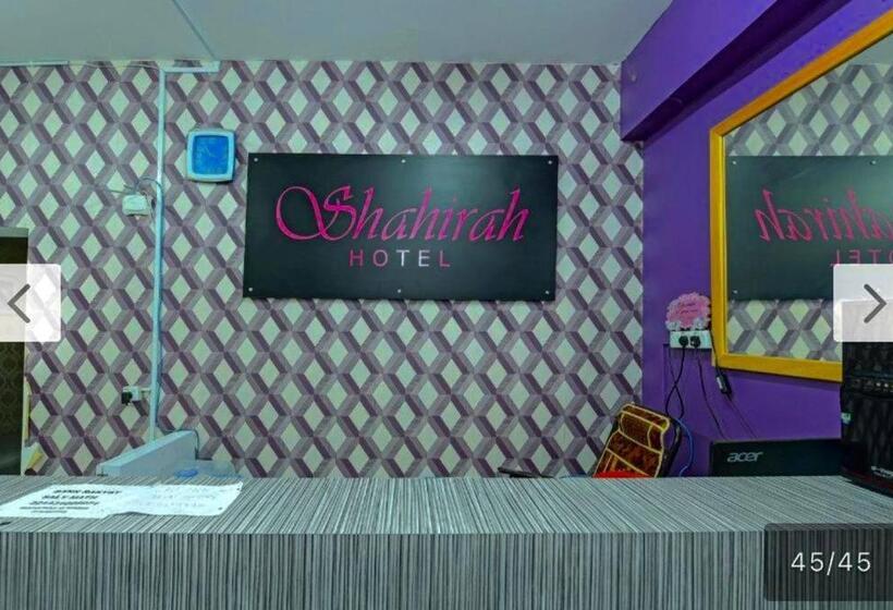 Номер Стандарт с Балконом, Syahirah