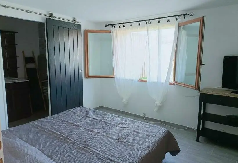 Standard-huone, Mas Mistral