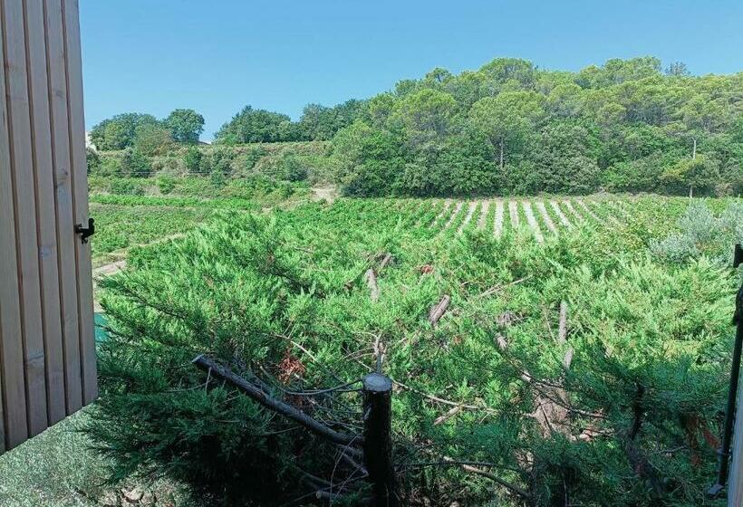 غرفة قياسية, Mas Mistral