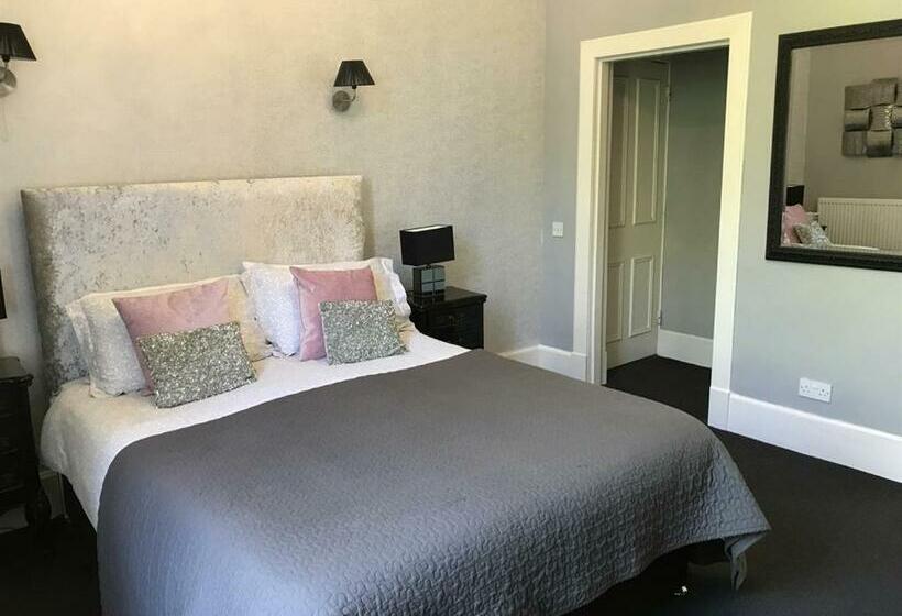 اتاق سوپریور, Alba House