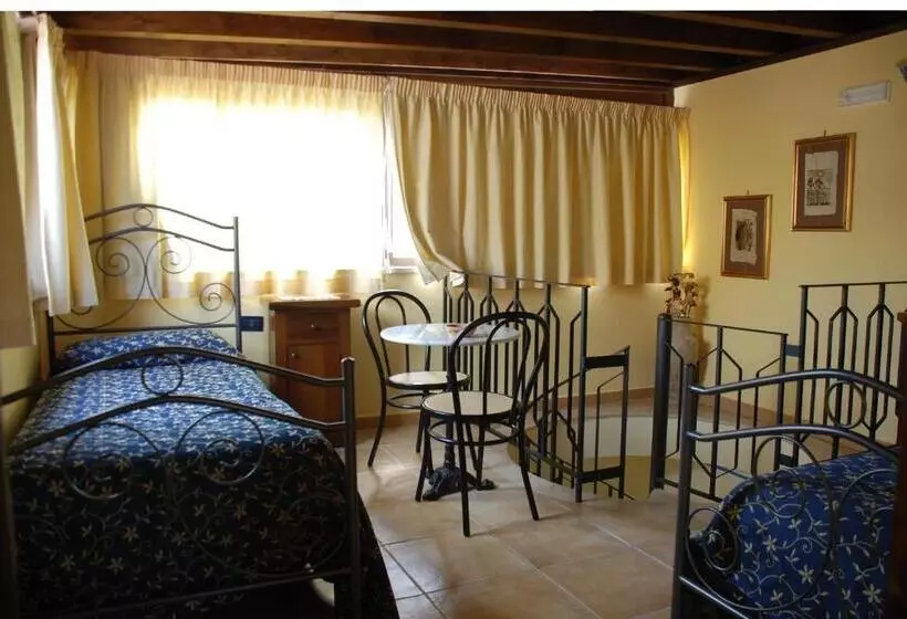 اتاق استاندارد چهار تخته, Bed And Breakfast Conte Luna