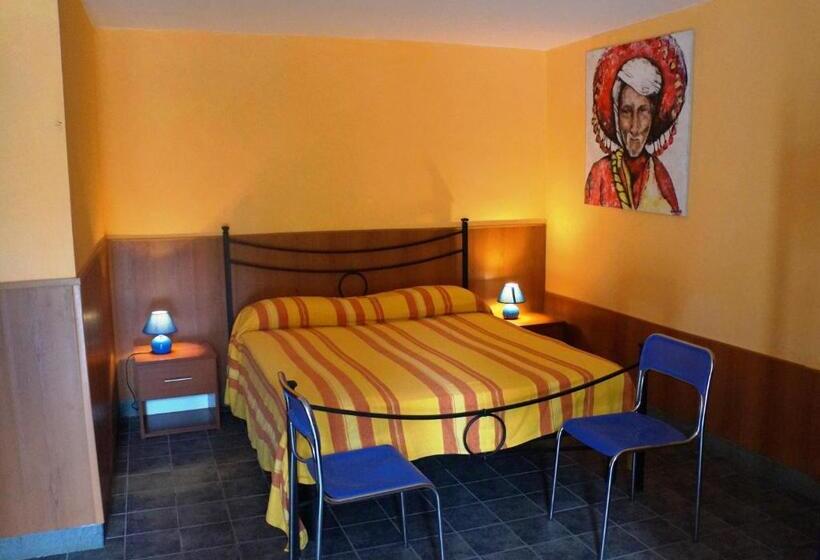 スタンダードルーム, Rosso Vulcano