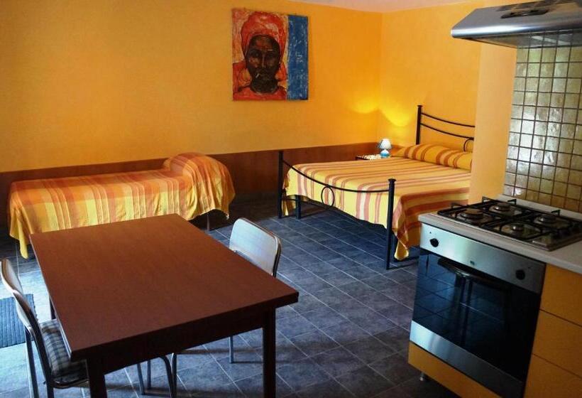 スタンダードルーム, Rosso Vulcano