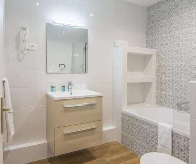 غرفة قياسية, Castello