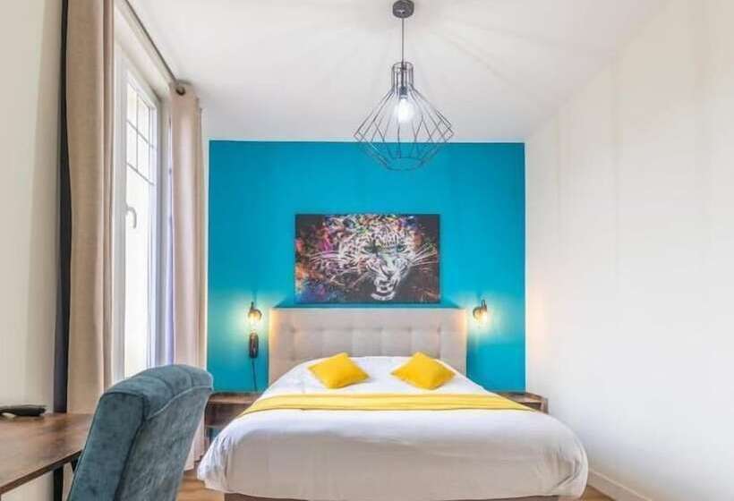 غرفة قياسية, Castello