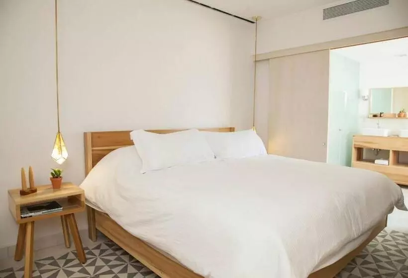 Standard Room King Size Bed