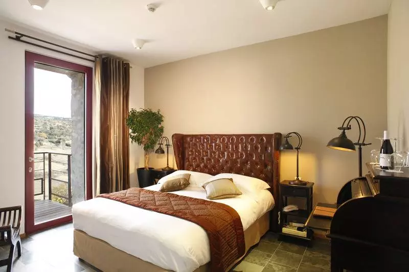 Standard Room, Domaine Riberach   Restaurant étoilé   Spa   Piscine Naturelle   Vignoble Bio