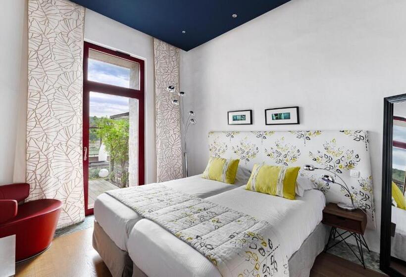 패밀리 룸, Domaine Riberach   Restaurant étoilé   Spa   Piscine Naturelle   Vignoble Bio