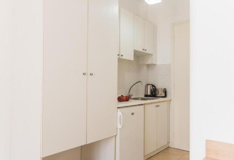 スタンダードスタジオ, Emerald