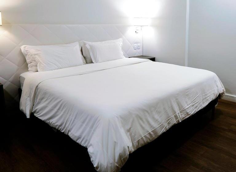 جناح, Fratele Business