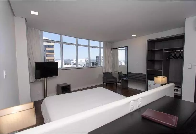 デラックススイート, Fratele Business