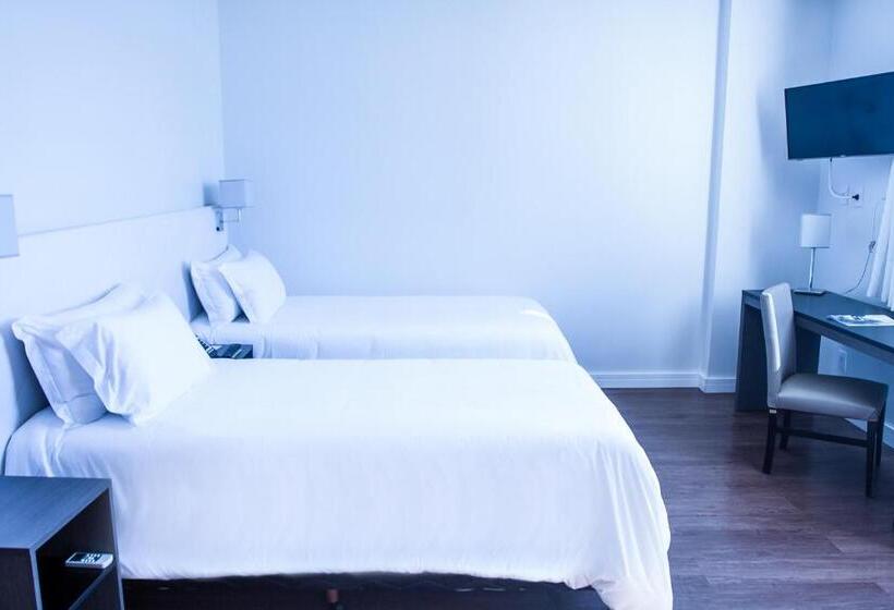 غرفة قياسية, Fratele Business