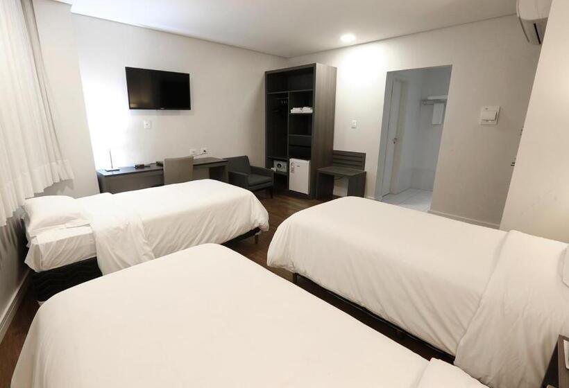 غرفة قياسية ثلاثية, Fratele Business