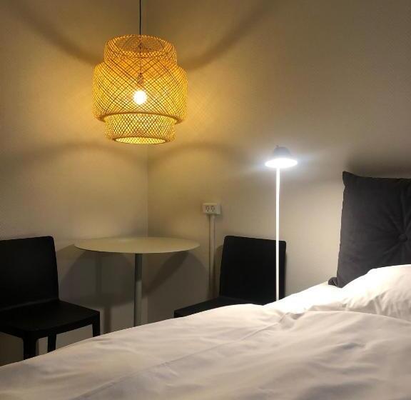 غرفة قياسية مطلّة علي البحر, Harbour Living By Jutlandia   Hostel Style