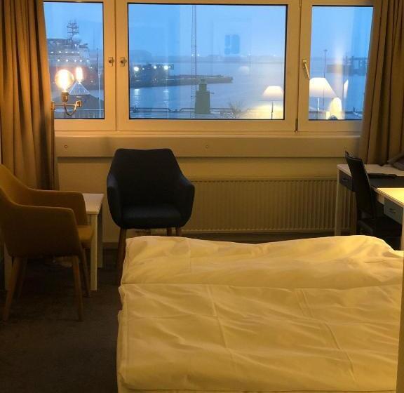 غرفة قياسية مطلّة علي البحر, Harbour Living By Jutlandia   Hostel Style