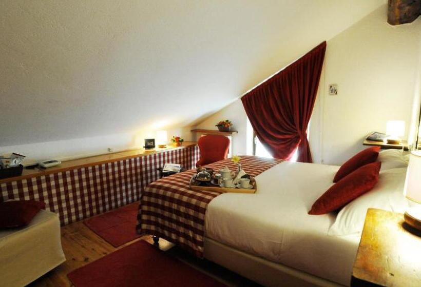 Номер Стандарт Трехместный, La Grange Animal Chic