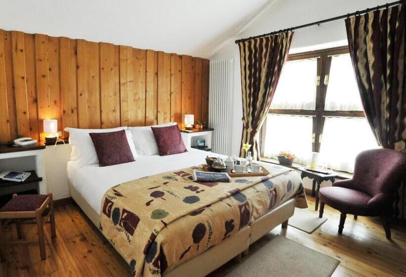 Номер Стандарт Трехместный, La Grange Animal Chic