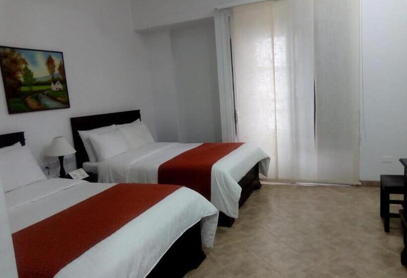 Номер Стандарт 2 Двуспальные Кровати, La Plazuela