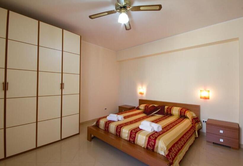 침실 2개 아파트, Residence Le Saline