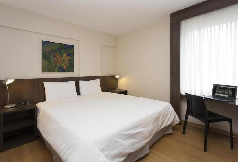 غرفة قياسية, Royal Design Savassi